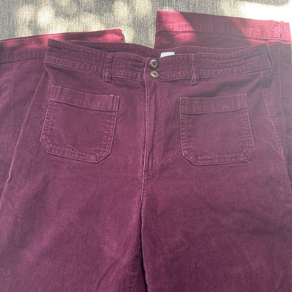 Women's GAP Burgundy Corduroy Wide Leg Pants Sz 10
